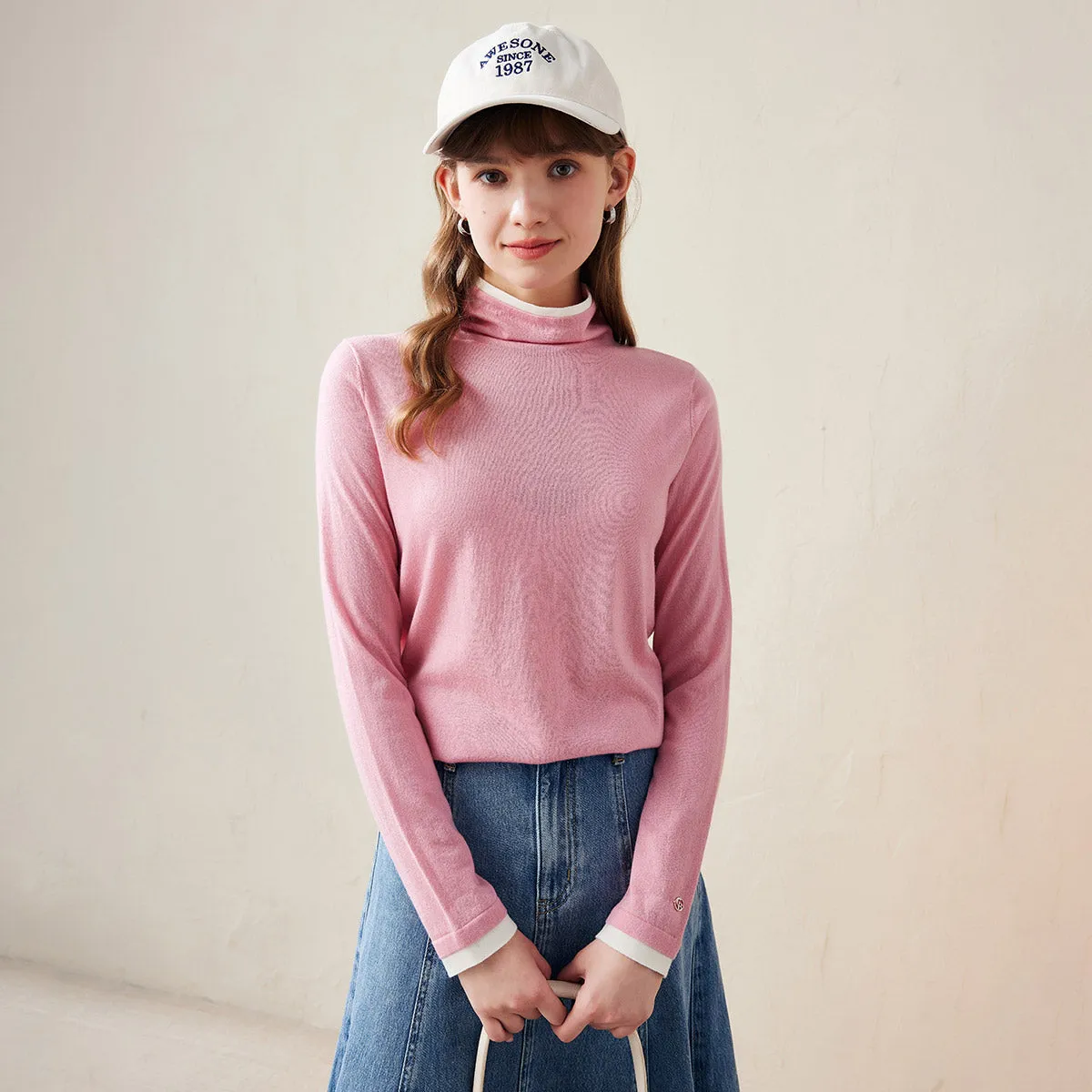 100% Wool Elegant Lightweight Turtleneck Sweater