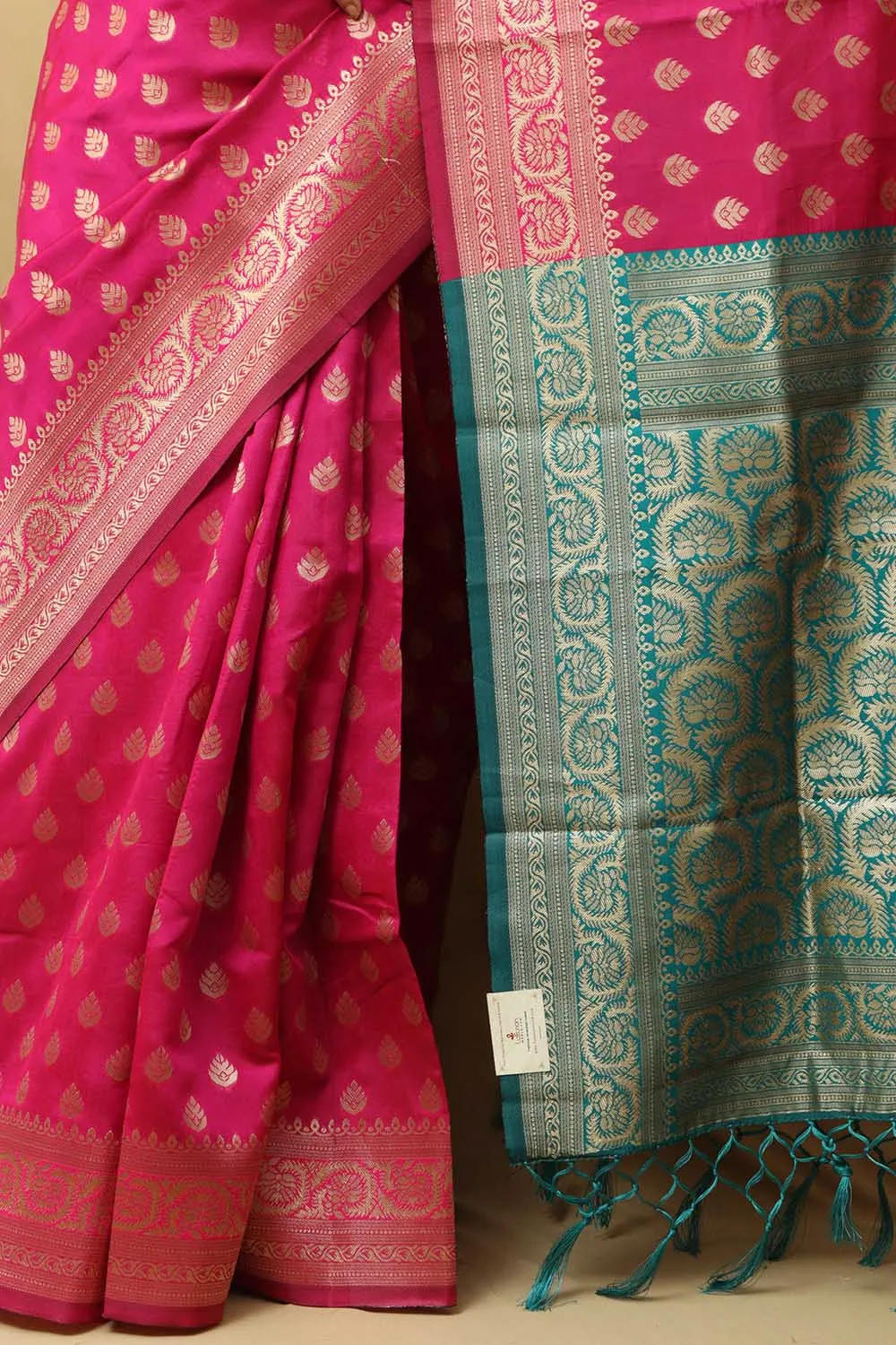 Elegant Pink Banarasi Cotton Silk Saree: A Timeless Classic