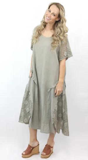 VERSITY Linen dress